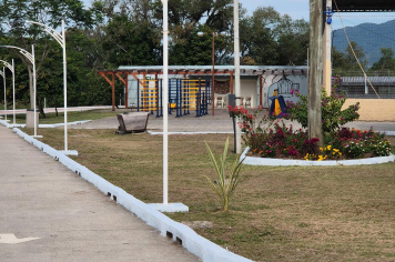 Início da limpeza das ruas