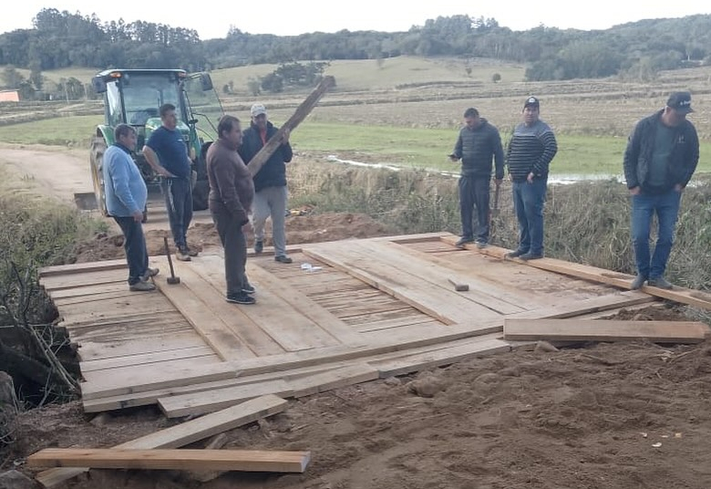 Mais uma ponte concluída!