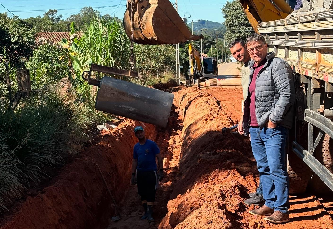 Obras na Rua Júlio Rosenau e 